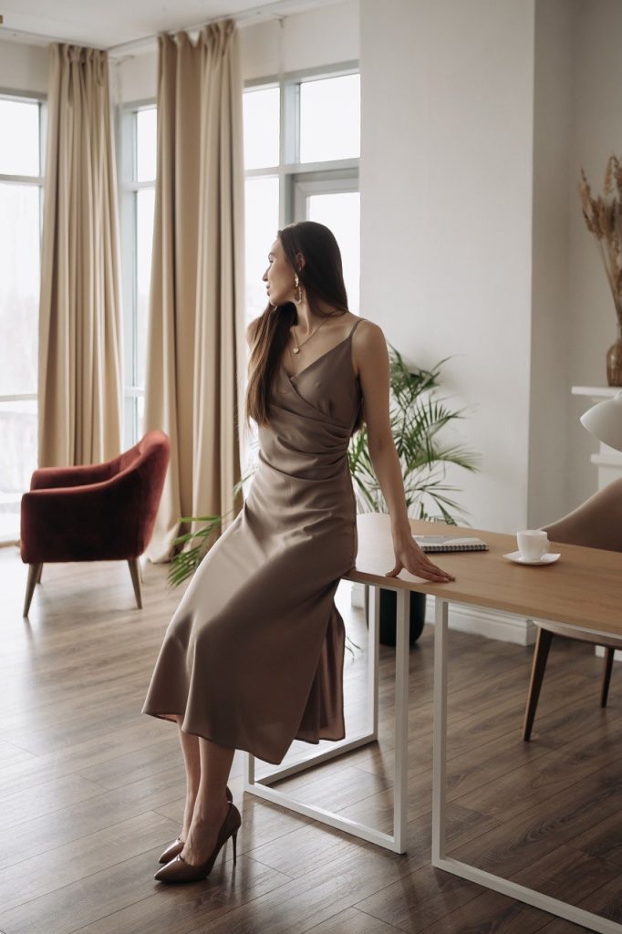 Escort Paris Erika, poitrine 1, poids 55 kg, taille 180 cm