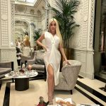 Escort Paris Izabella, poitrine 4, poids 65 kg, taille 165 cm
