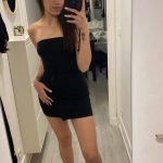 Escort Paris Pia, poitrine 1, poids 51 kg, taille 163 cm